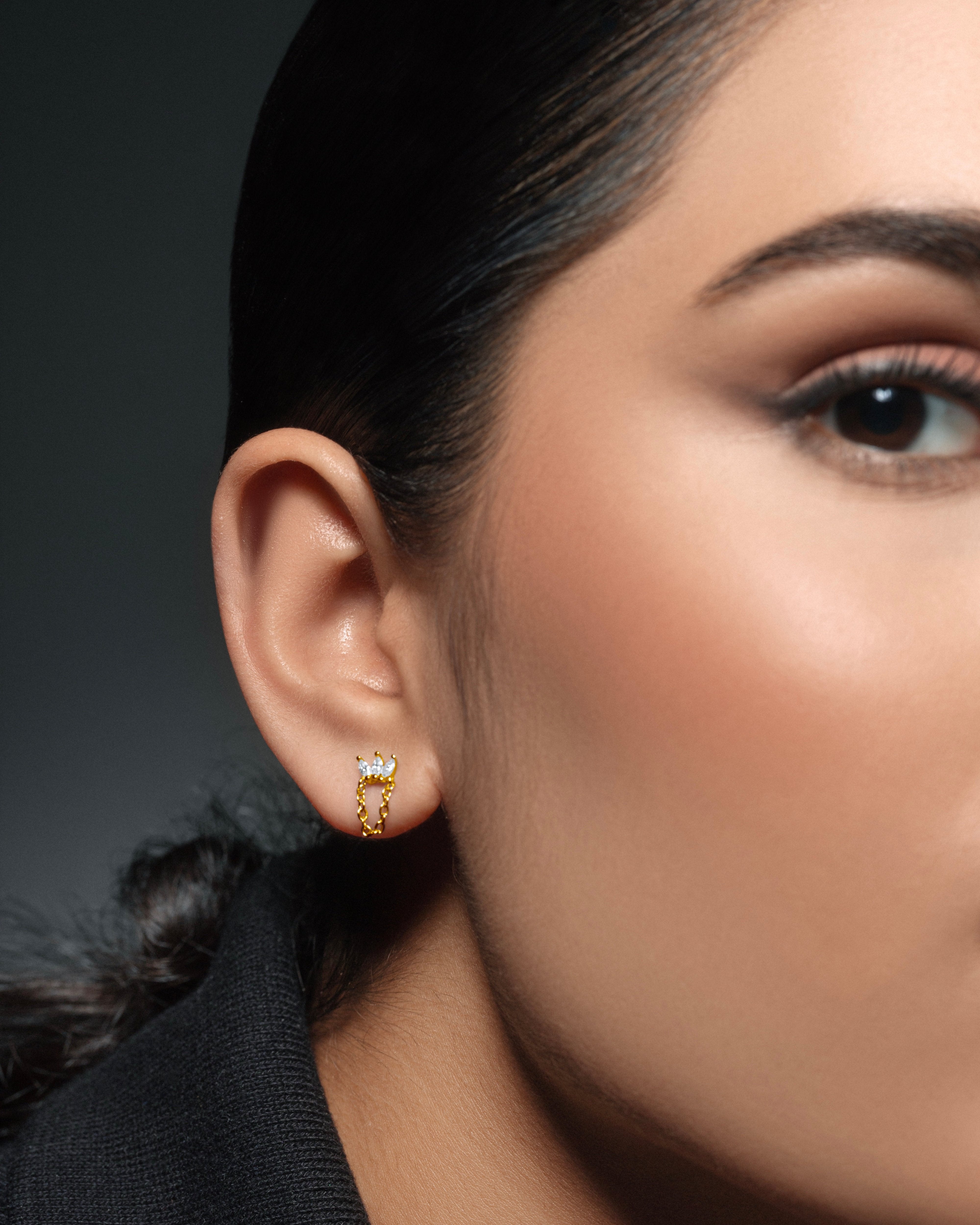Crown Chain Dangler - Stud Earring - 18k Gold Plated