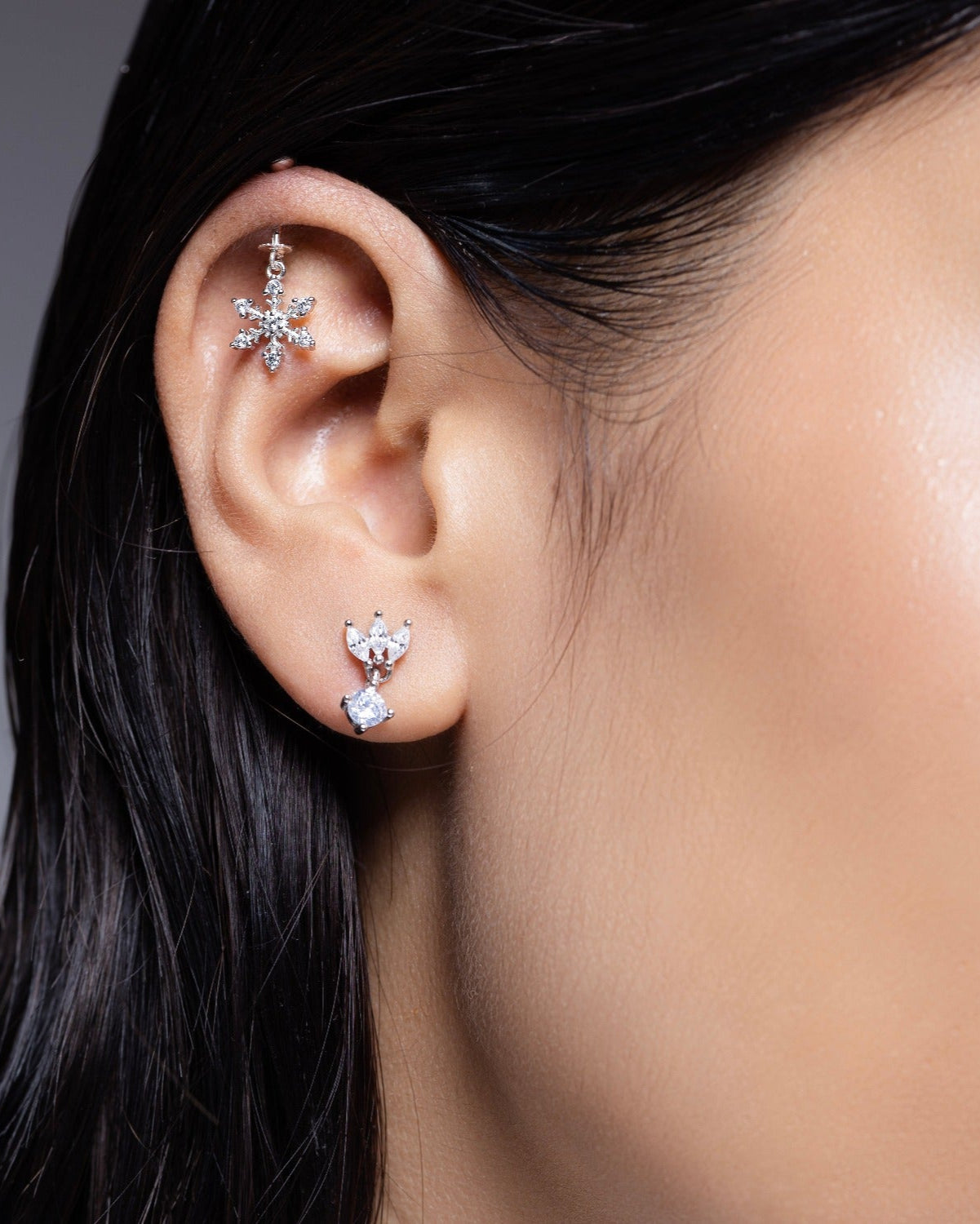 'Ice on ear' Snowflake - screw Helix Hanging
