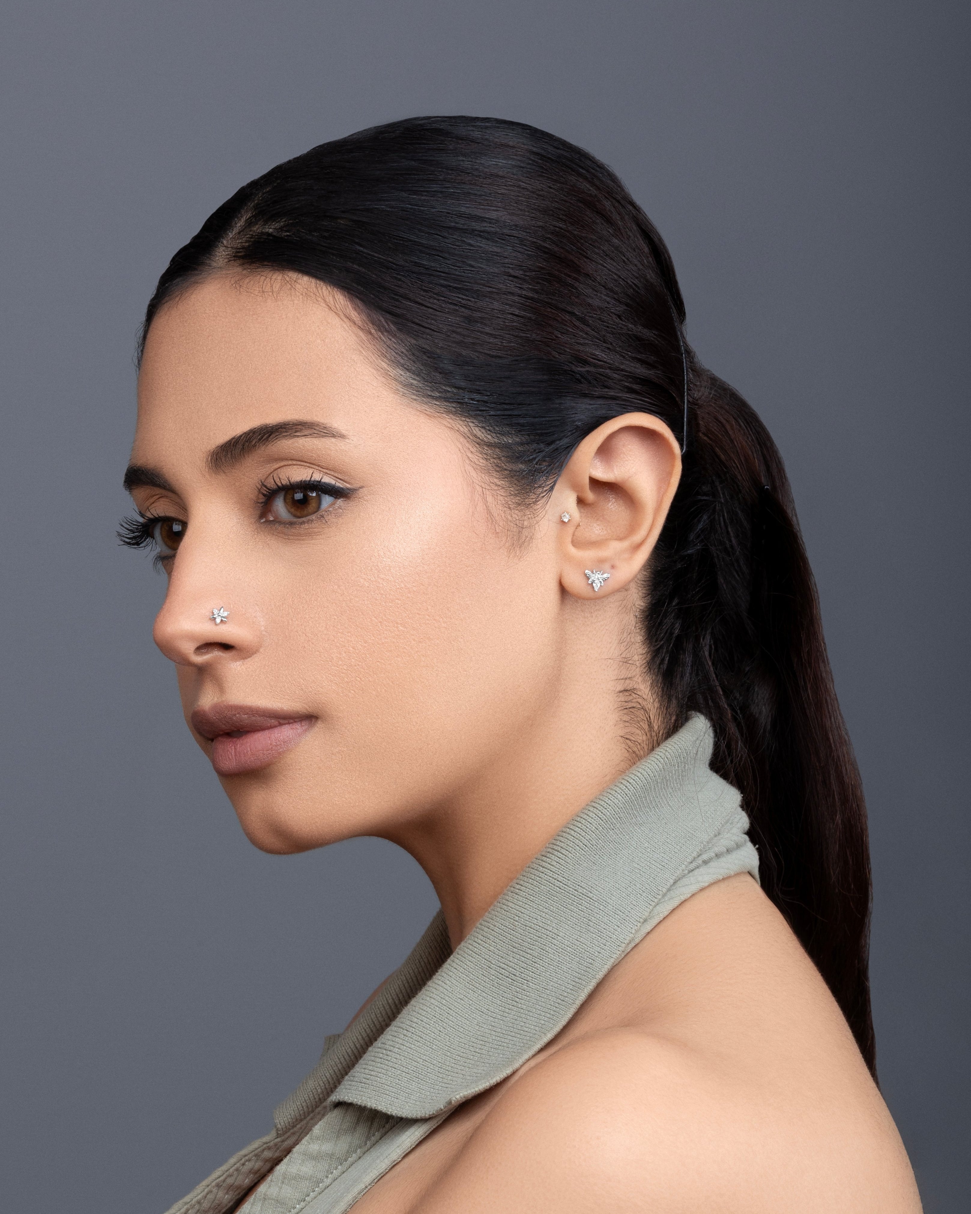 Luxury bee stud earring