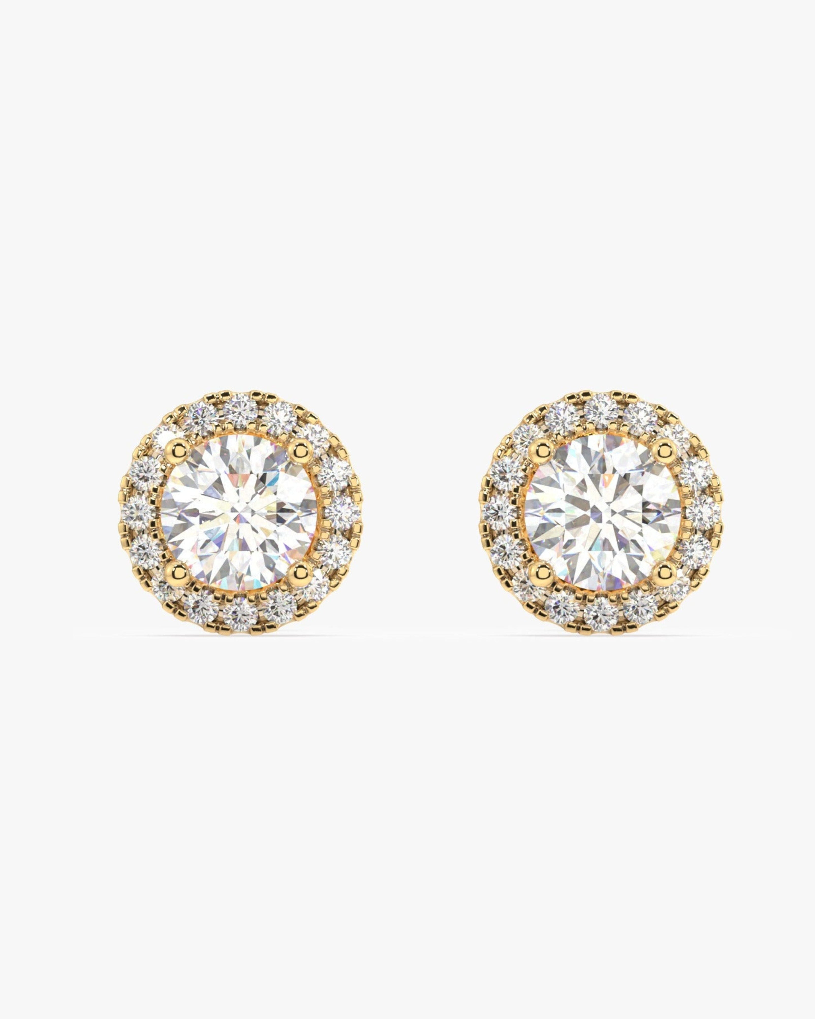 Round Solitaire With Zircon Lining Bold Size Stud Earring
