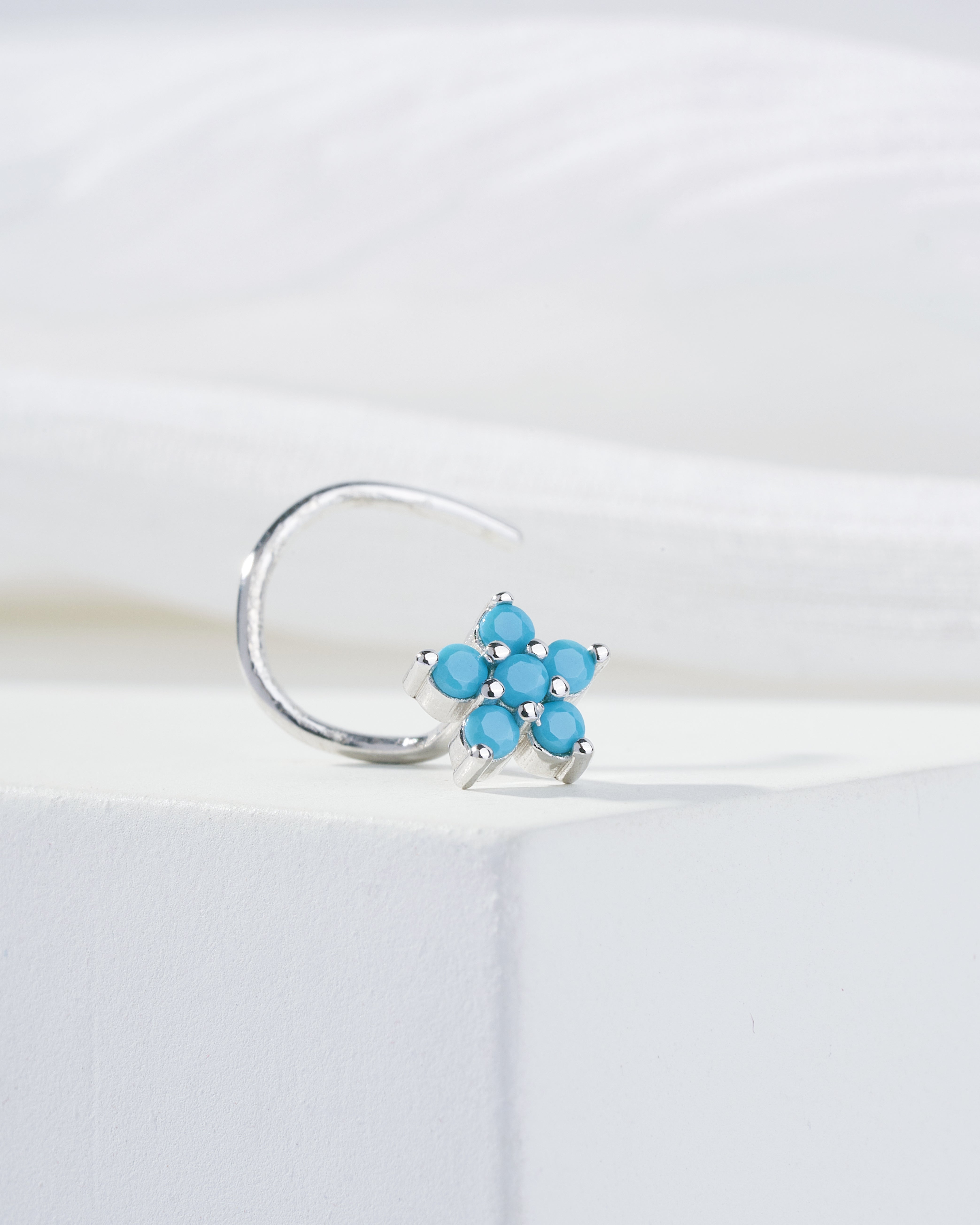 Aqua Sunflower - Nose pin