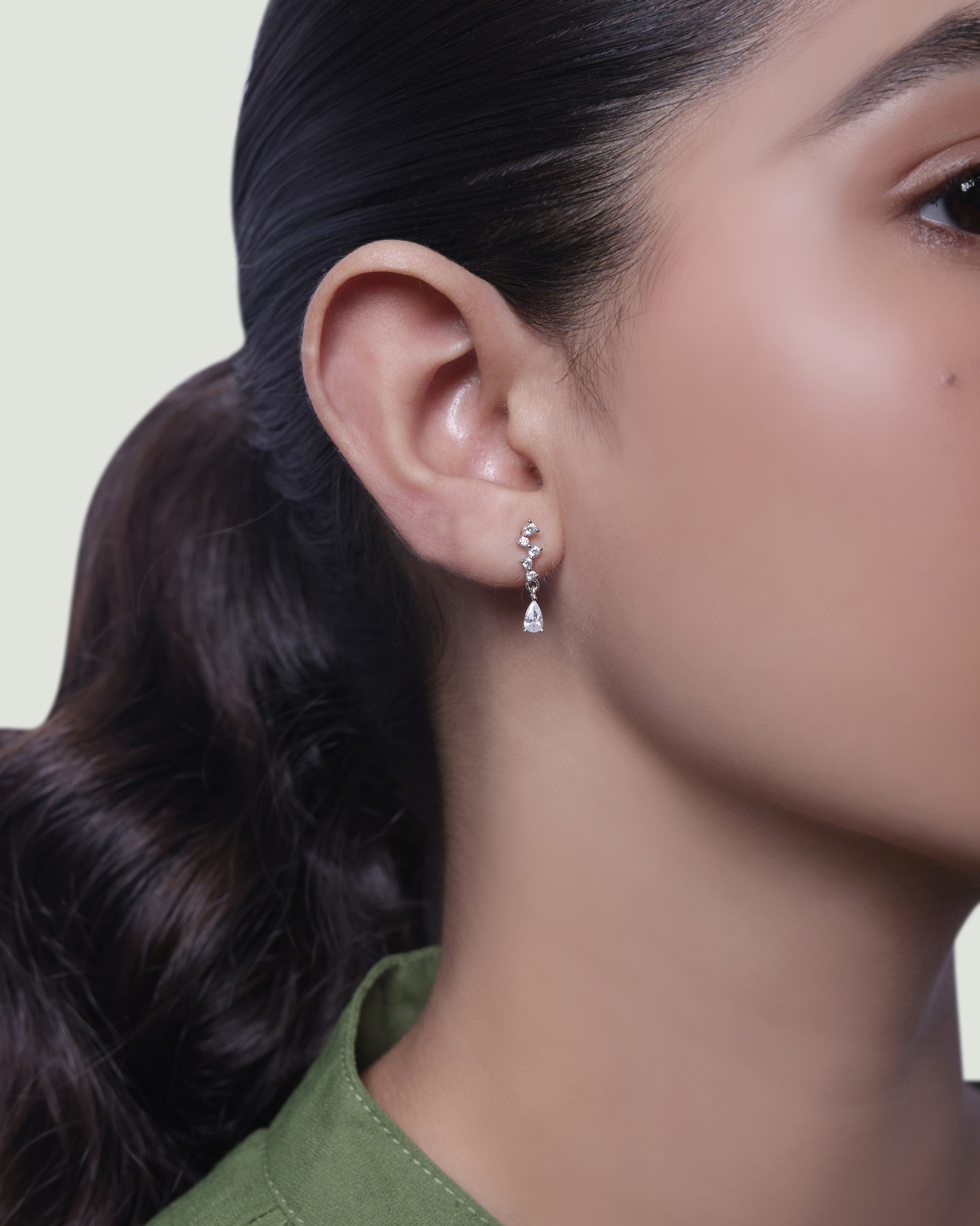 Classic zirconia asymmetry stud earring set