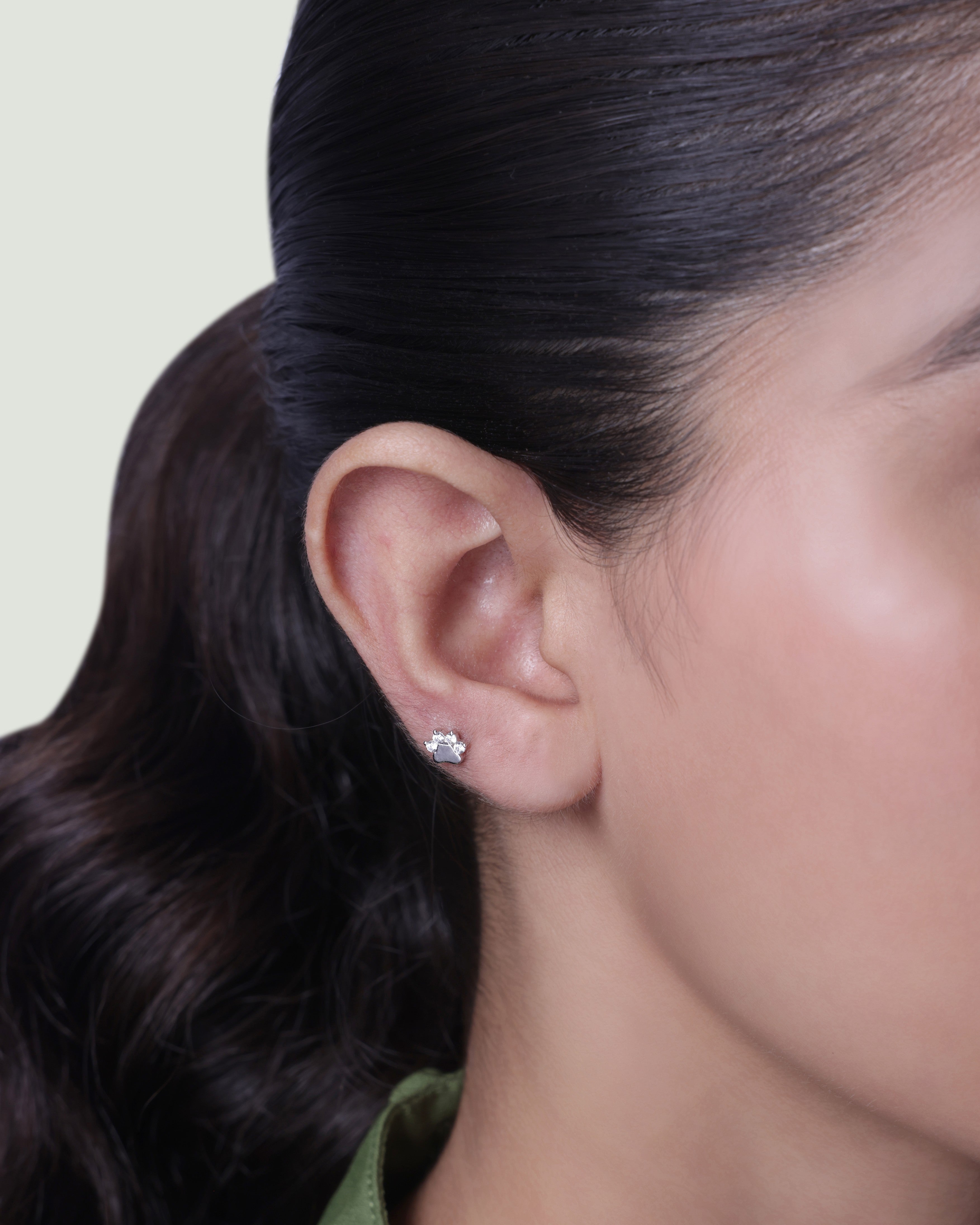 The Paw Stud Earring
