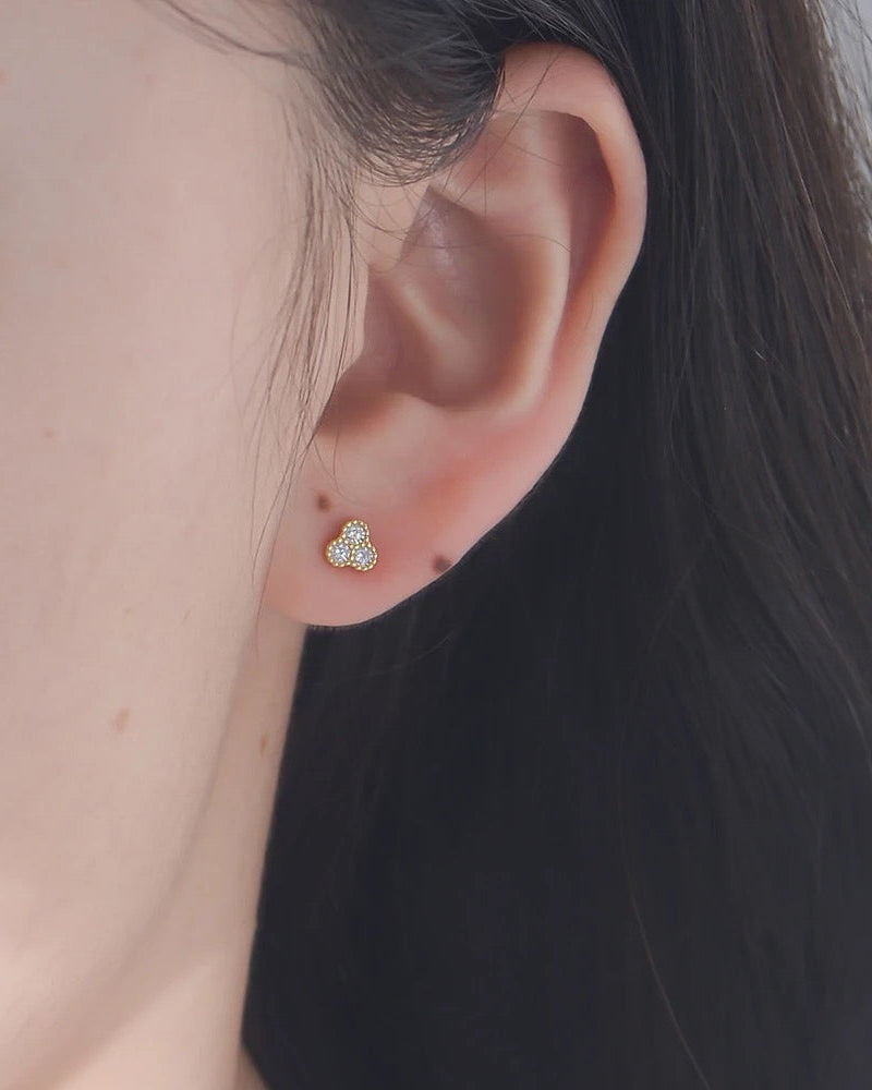 Symmetry Three Stone Stud Pair