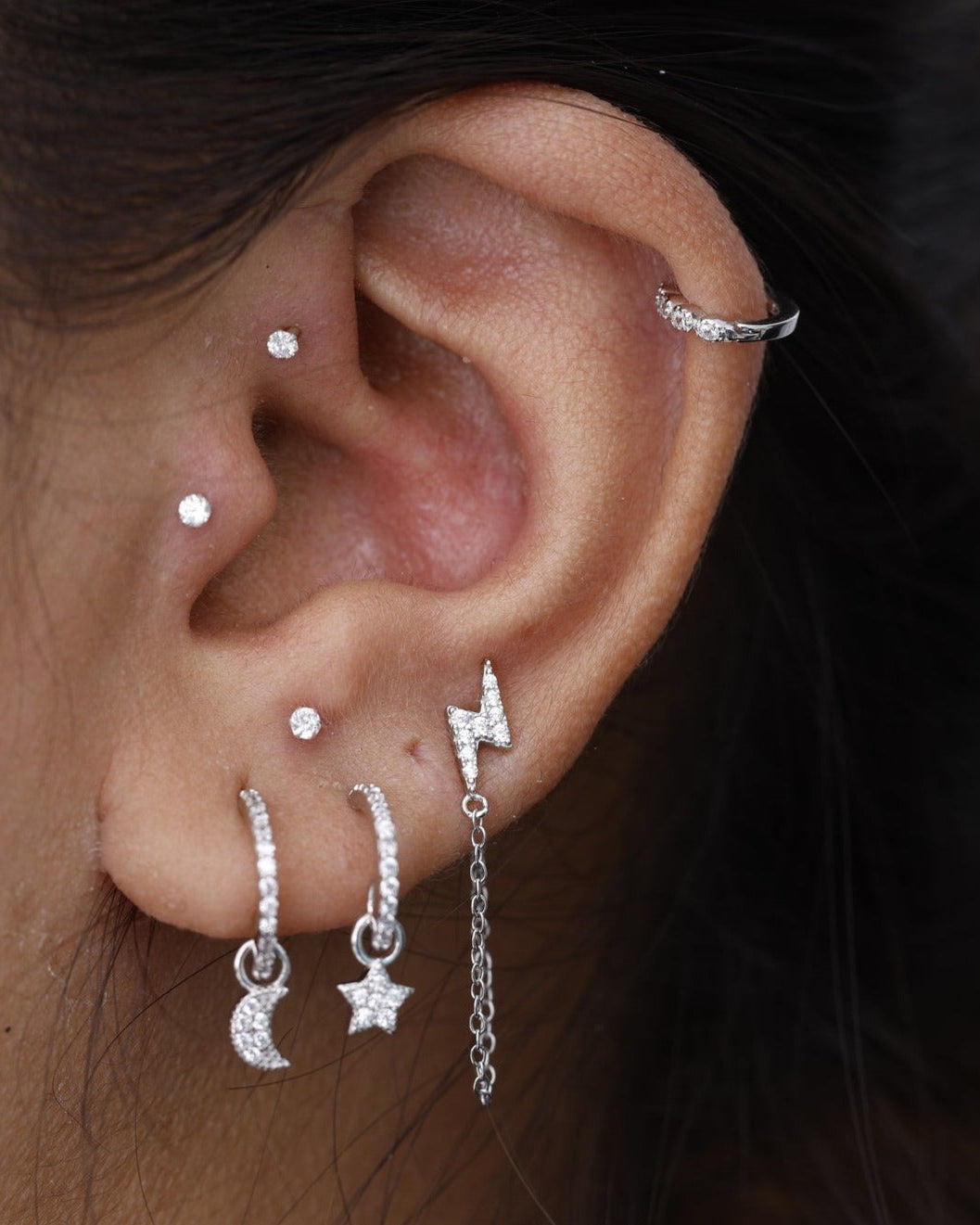 Thunder dangler chain earring